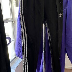 Adidas Joggers US 6 Ladies Small